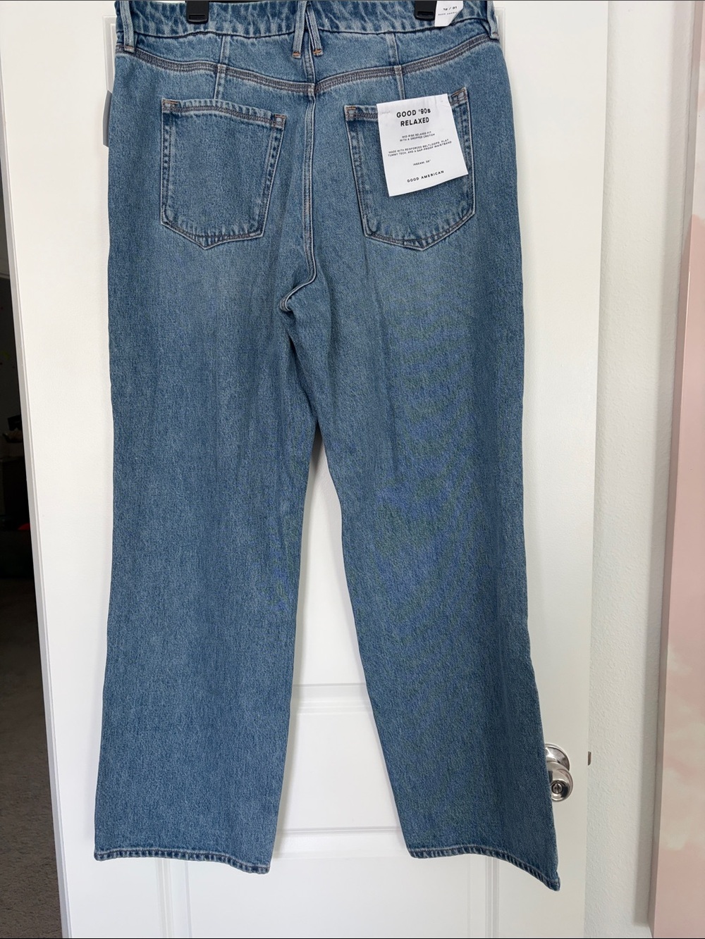 Good American 90s Relaxed Medium Blue Distressed Jeans - Picture 5 of 6